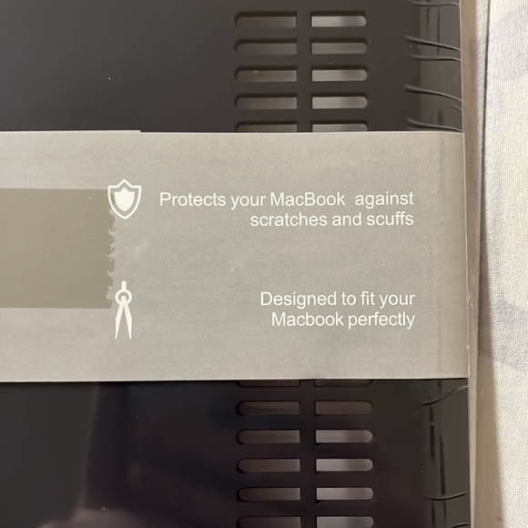 KECC MacBook Pro 13” Case - Picture 6 of 6